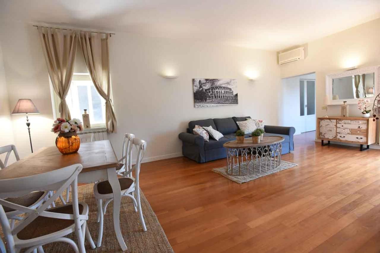 Romantic Flat Near Metro Flaminio Exterior photo