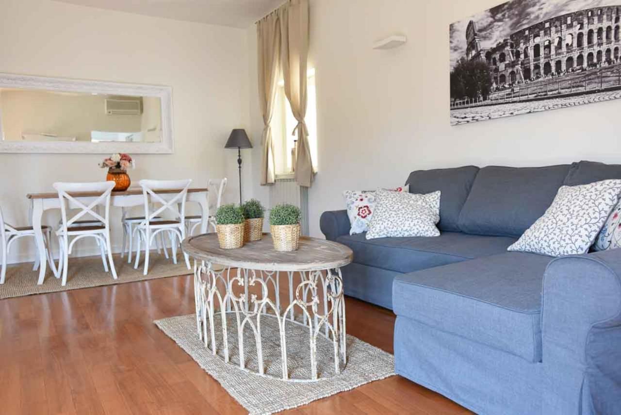 Romantic Flat Near Metro Flaminio Exterior photo